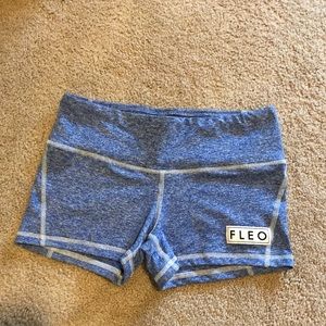NWOT - Fleo Heather Royal 3.25 Contour Size Small